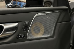 harmaa Volvo XC60 2020 kuva 29.