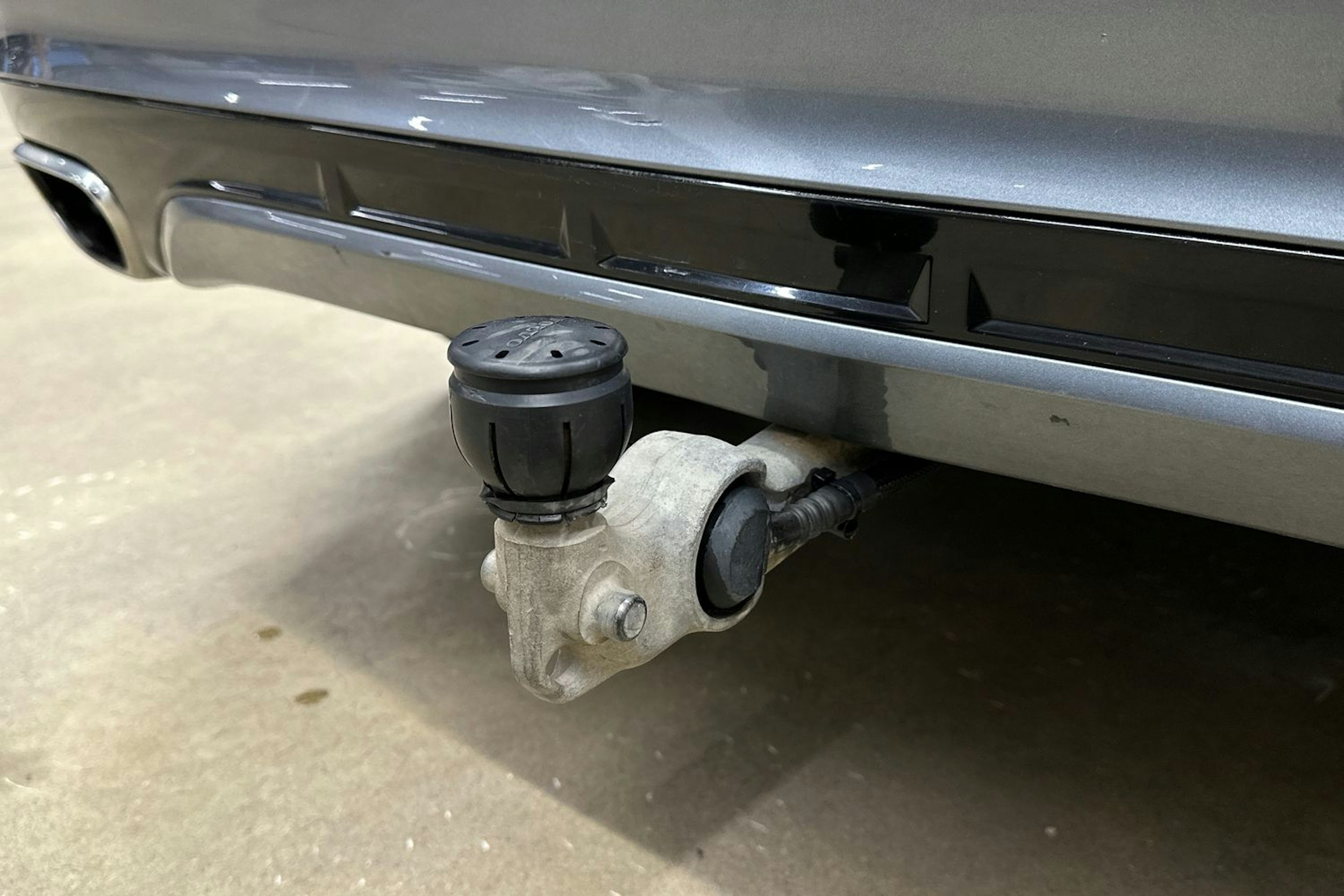 harmaa Volvo XC60 2020 kuva 35.