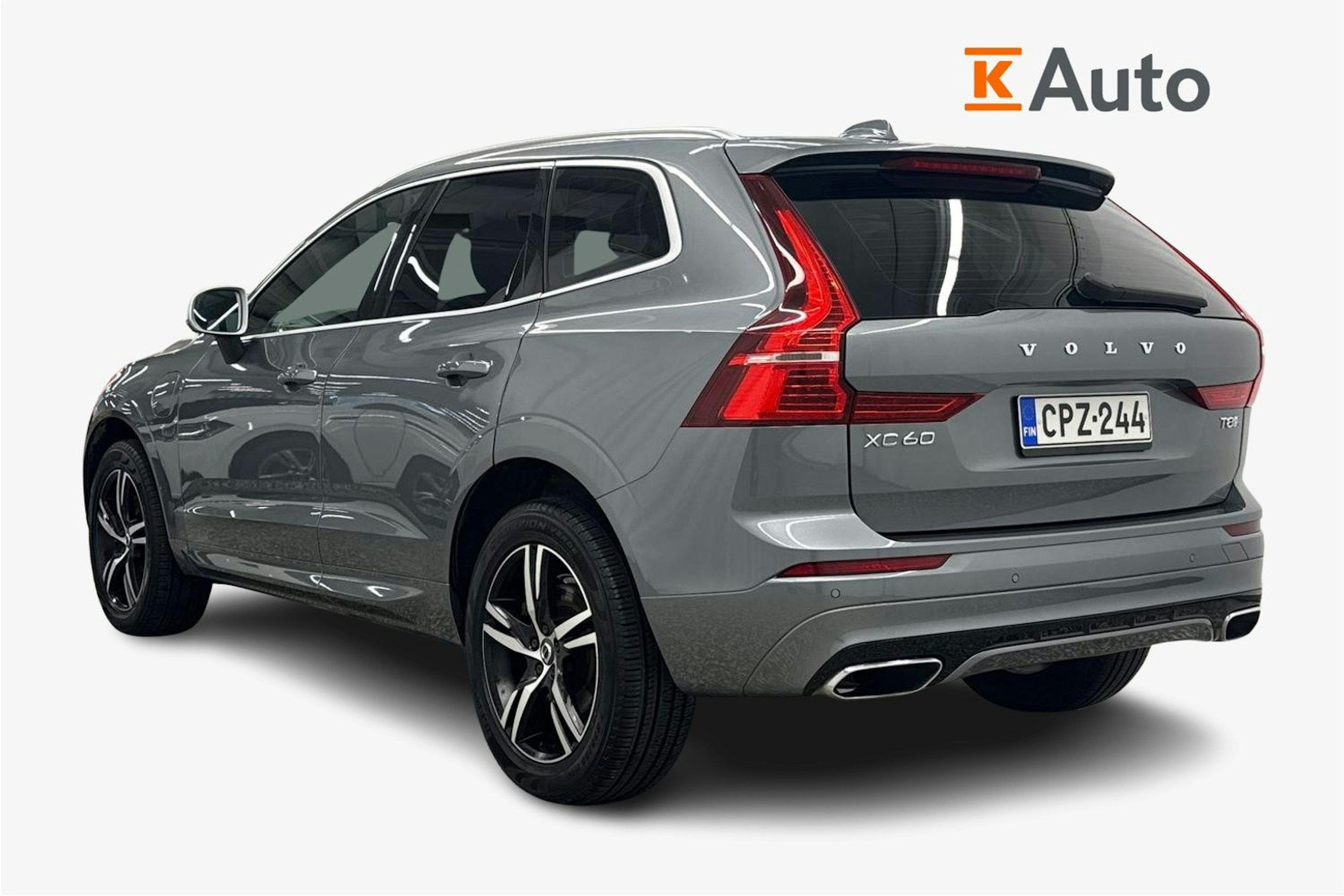 harmaa Volvo XC60 2019 kuva 2.