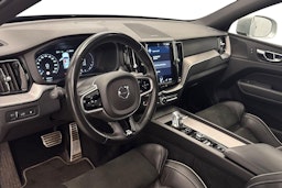 harmaa Volvo XC60 2019 kuva 7.