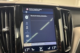 harmaa Volvo XC60 2019 kuva 24.