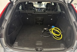 harmaa Volvo XC60 2019 kuva 35.