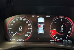 musta Volvo XC60 2019 kuva 15.