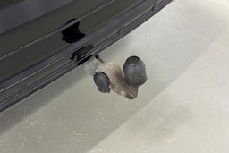 musta Volvo XC60 2019 kuva 28.