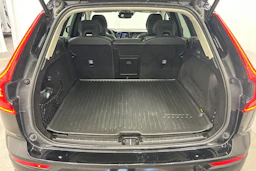 musta Volvo XC60 2019 kuva 16.