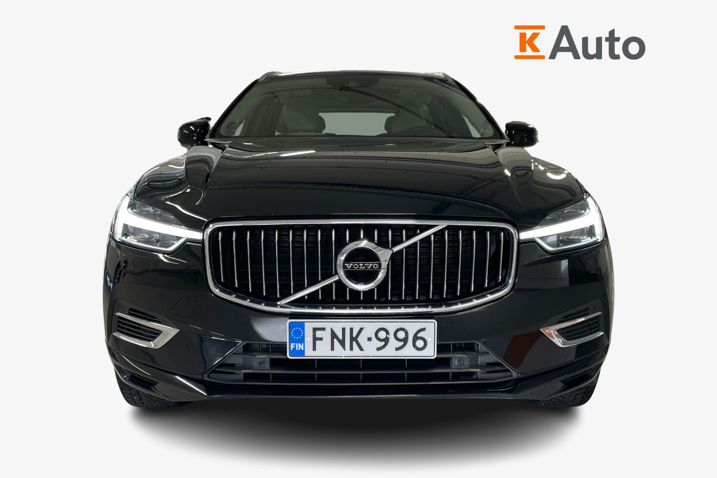 musta Volvo XC60 2019 kuva 4.