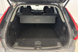 harmaa Volvo XC60 2019 kuva 10.