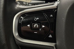 harmaa Volvo XC60 2020 kuva 27.