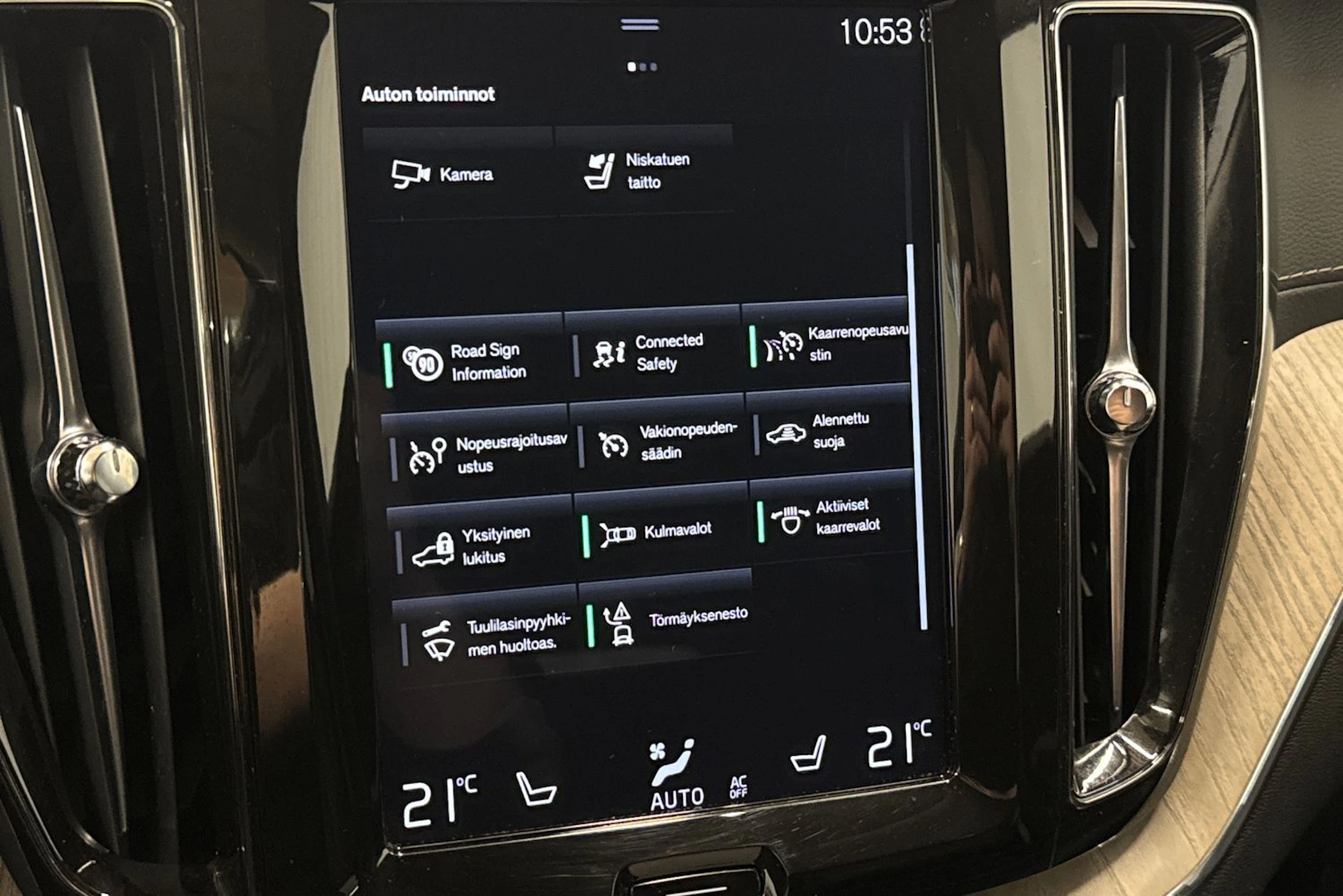 harmaa Volvo XC60 2020 kuva 34.