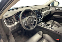 Sininen Volvo XC60 2019 kuva 8.