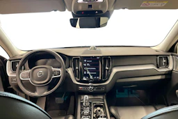 Sininen Volvo XC60 2019 kuva 9.