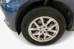 Sininen Volvo XC60 2019 kuva 12.