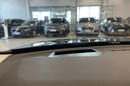 Sininen Volvo XC60 2019 kuva 19.