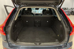 Sininen Volvo XC60 2019 kuva 26.