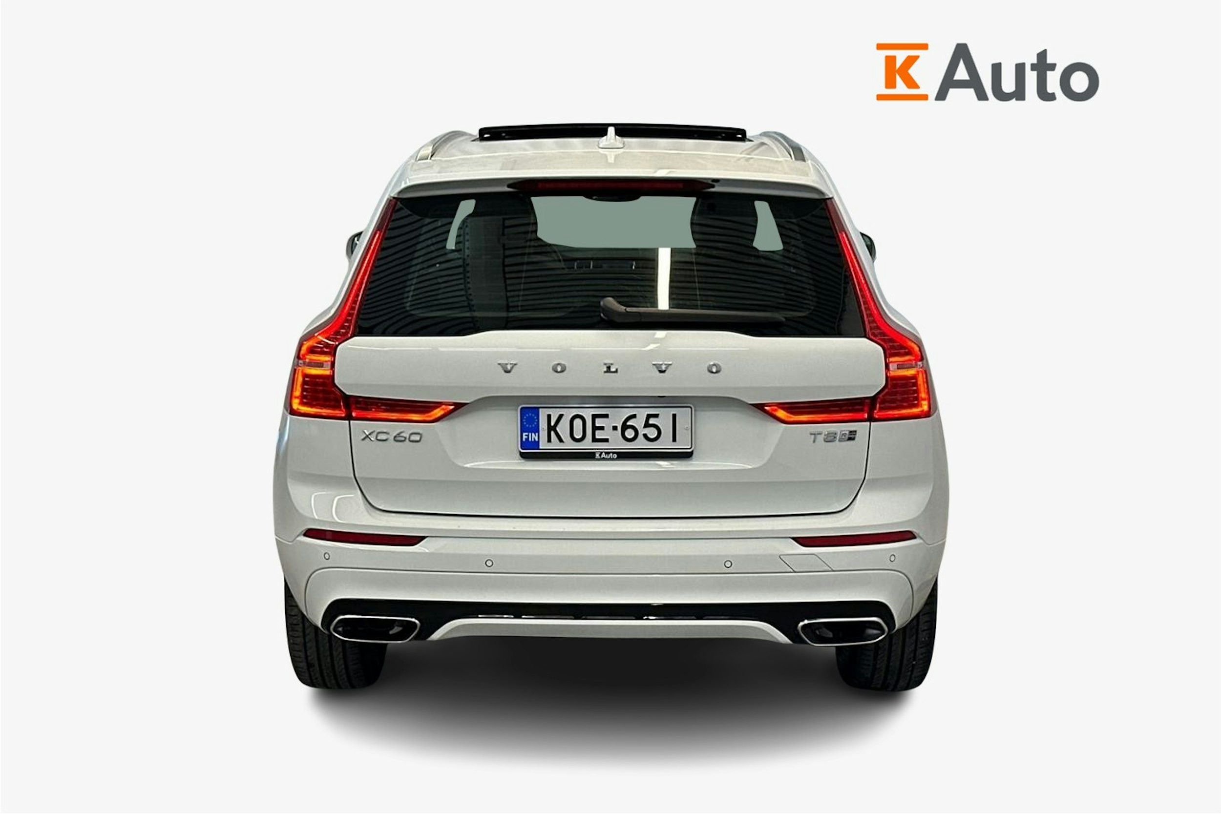 valkoinen Volvo XC60 2019 kuva 3.