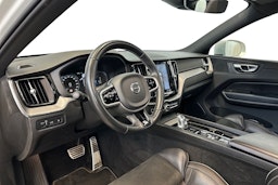 valkoinen Volvo XC60 2019 kuva 7.