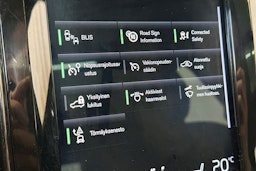 valkoinen Volvo XC60 2019 kuva 25.