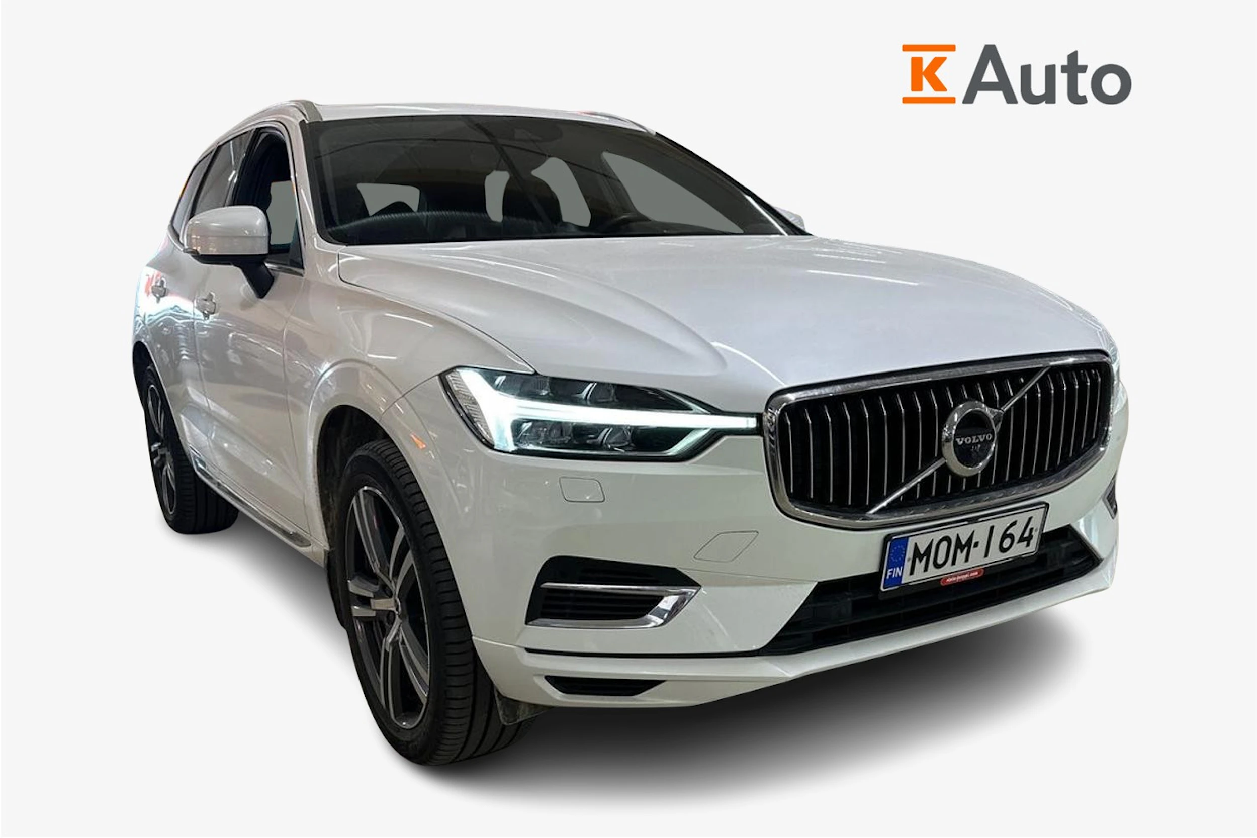 valkoinen Volvo XC60 2019 kuva 1.
