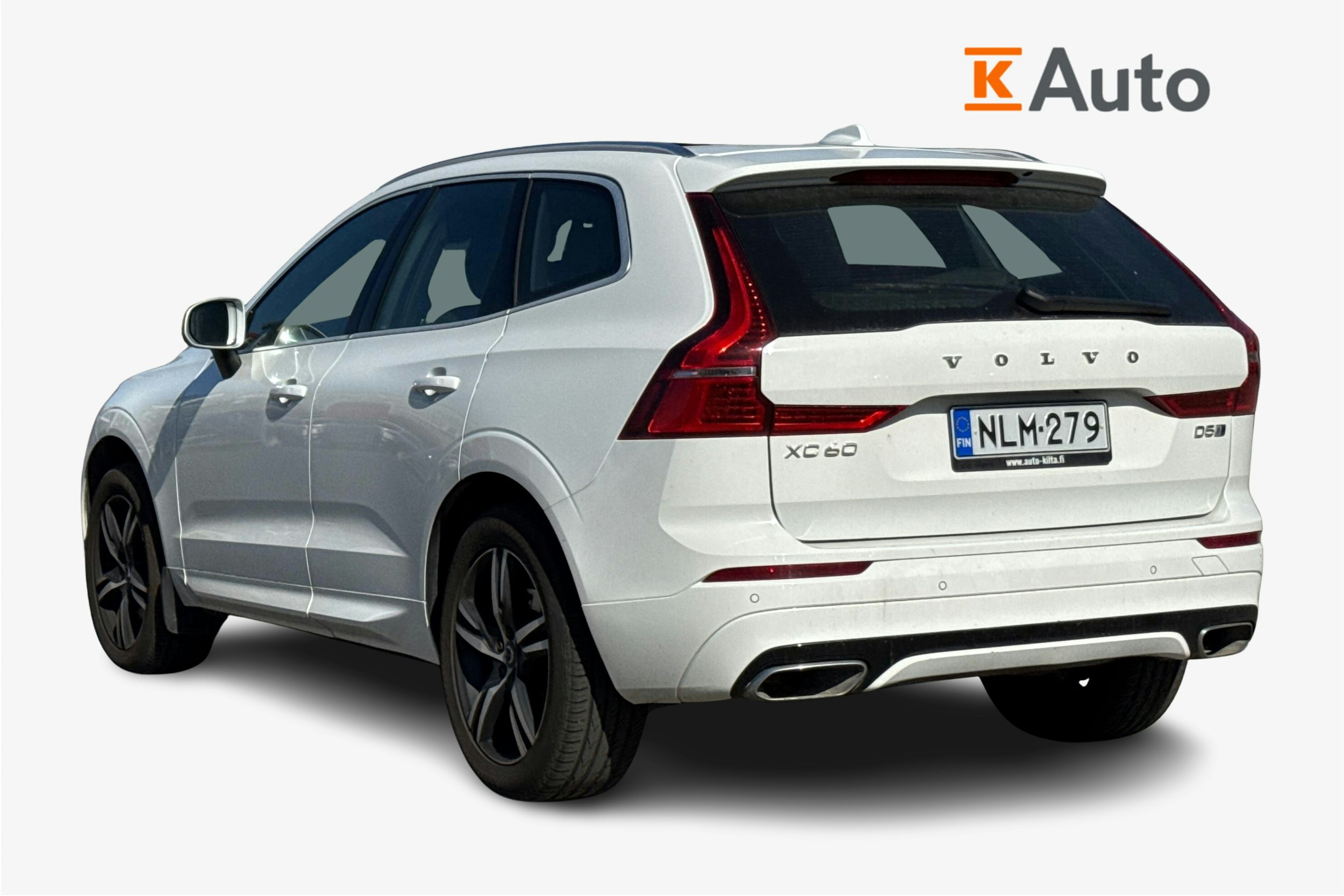 valkoinen Volvo XC60 2019 kuva 2.