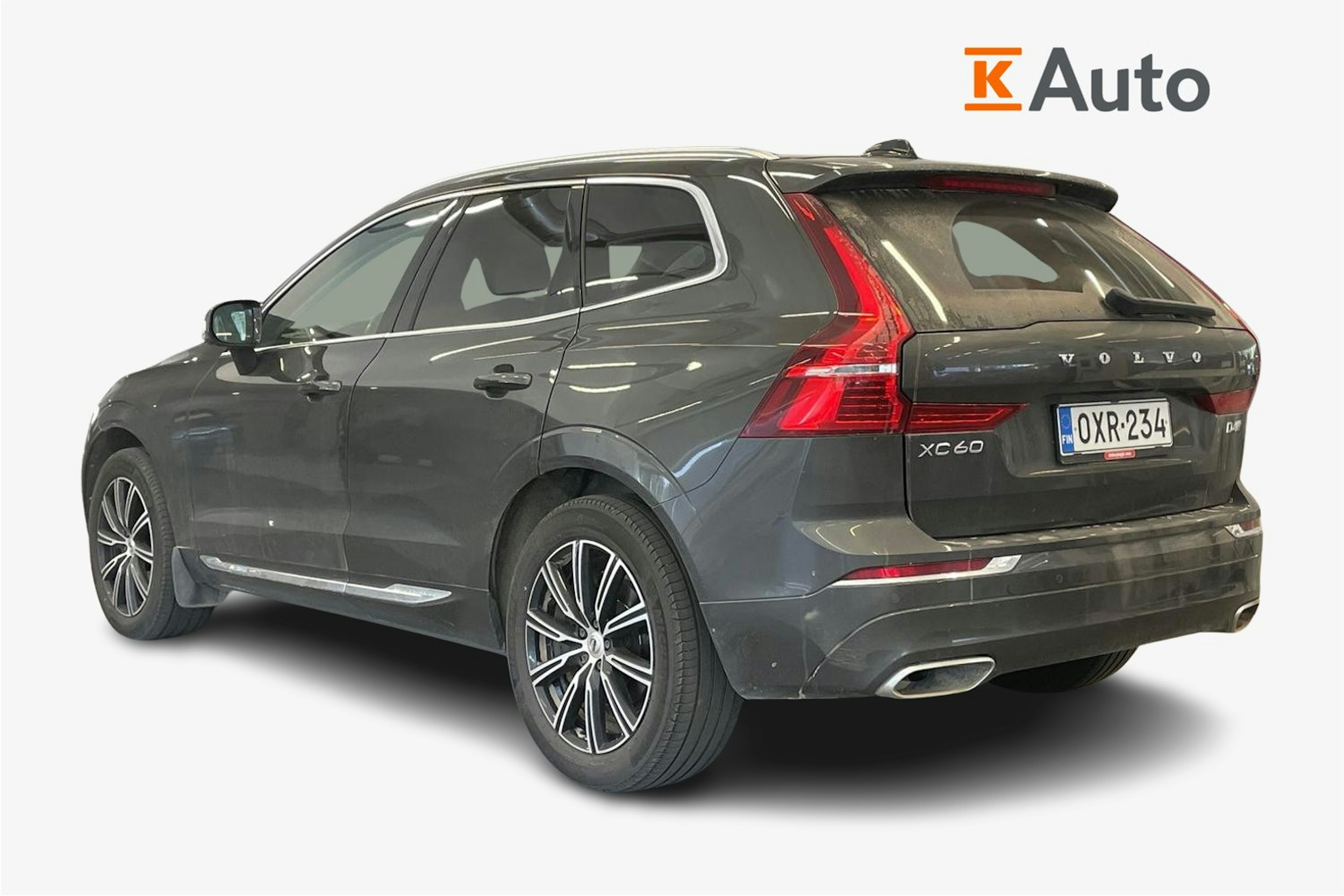 harmaa Volvo XC60 2019 kuva 2.