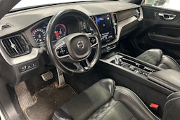 valkoinen Volvo XC60 2019 kuva 3.