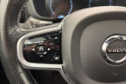 met. punainen Volvo XC60 2019 kuva 11.