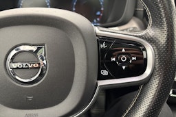 met. punainen Volvo XC60 2019 kuva 12.