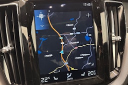 met. punainen Volvo XC60 2019 kuva 20.