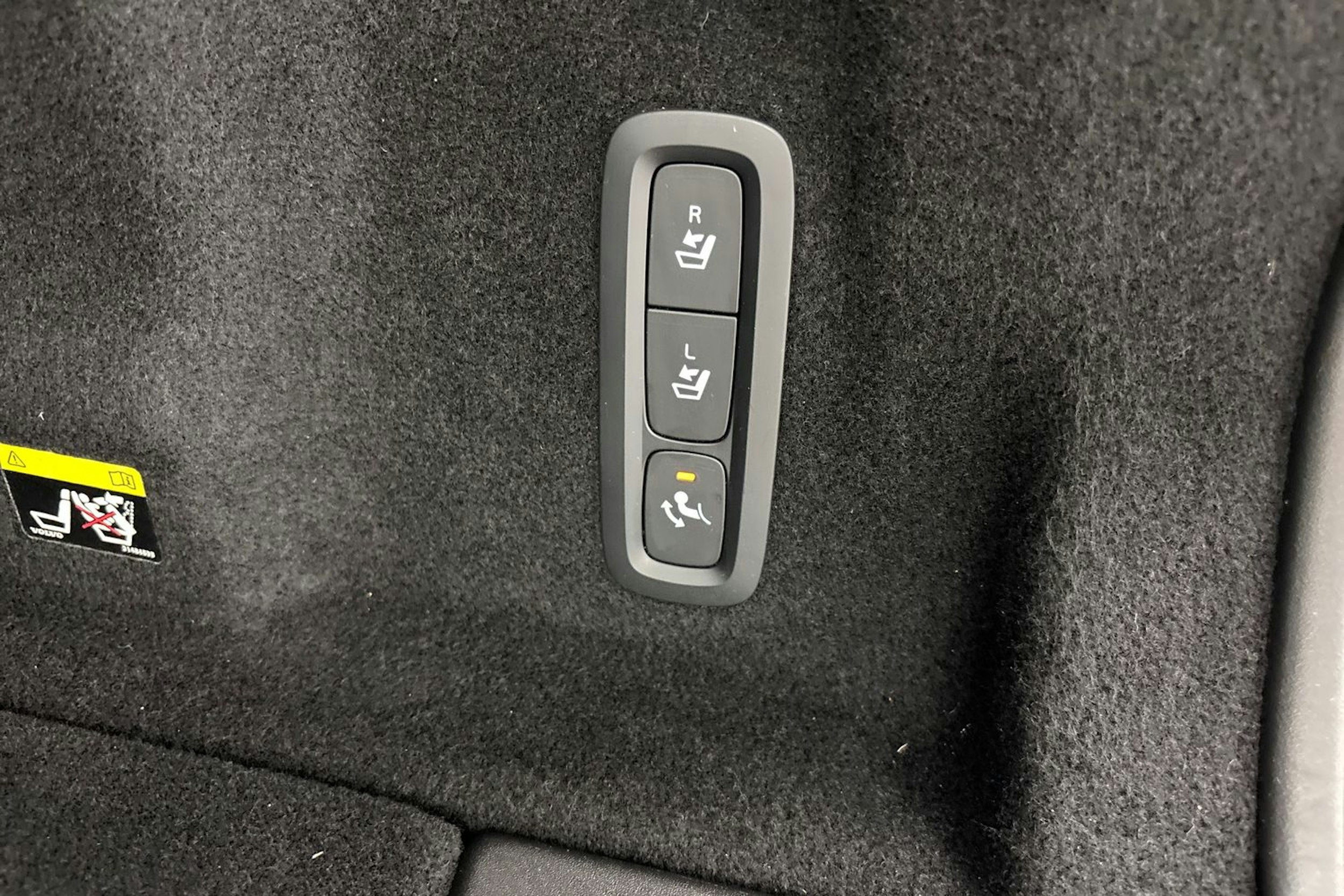 met. punainen Volvo XC60 2019 kuva 32.