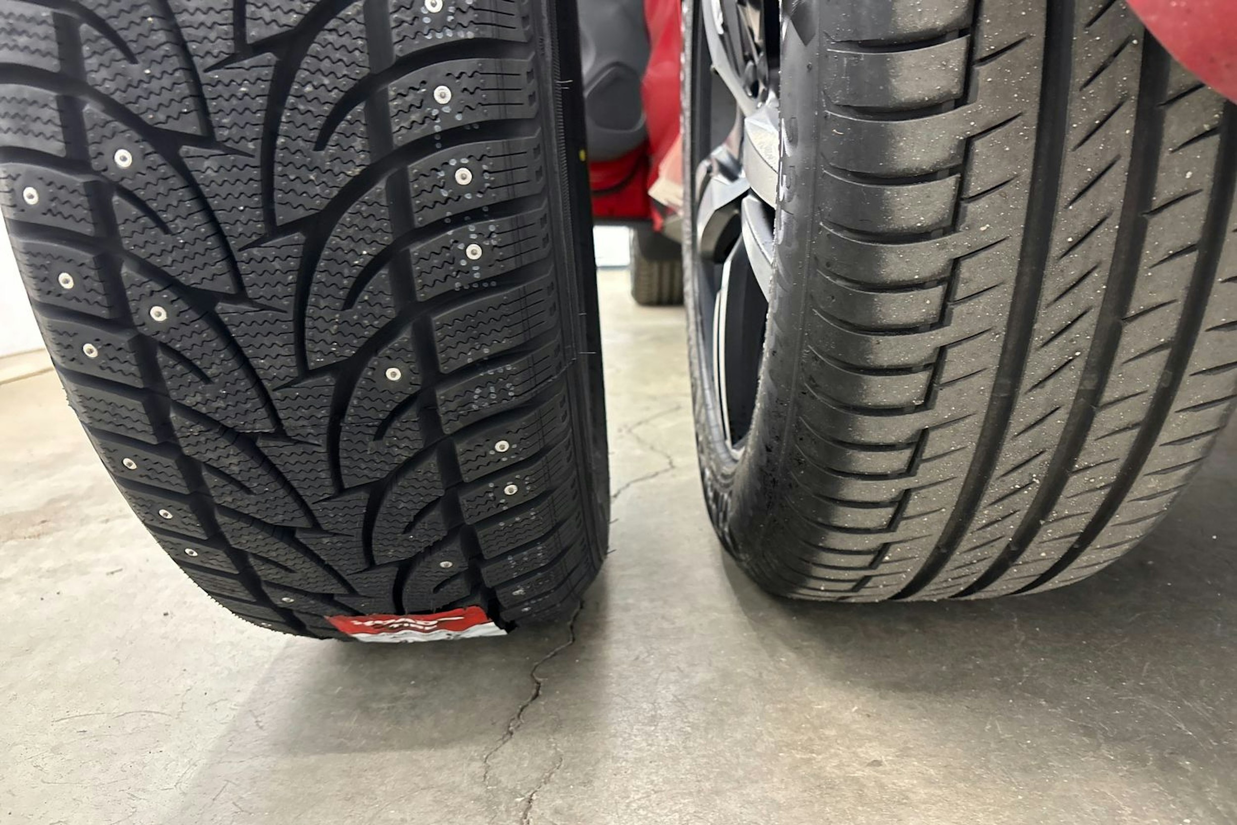 met. punainen Volvo XC60 2019 kuva 33.