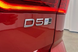 met. punainen Volvo XC60 2019 kuva 35.