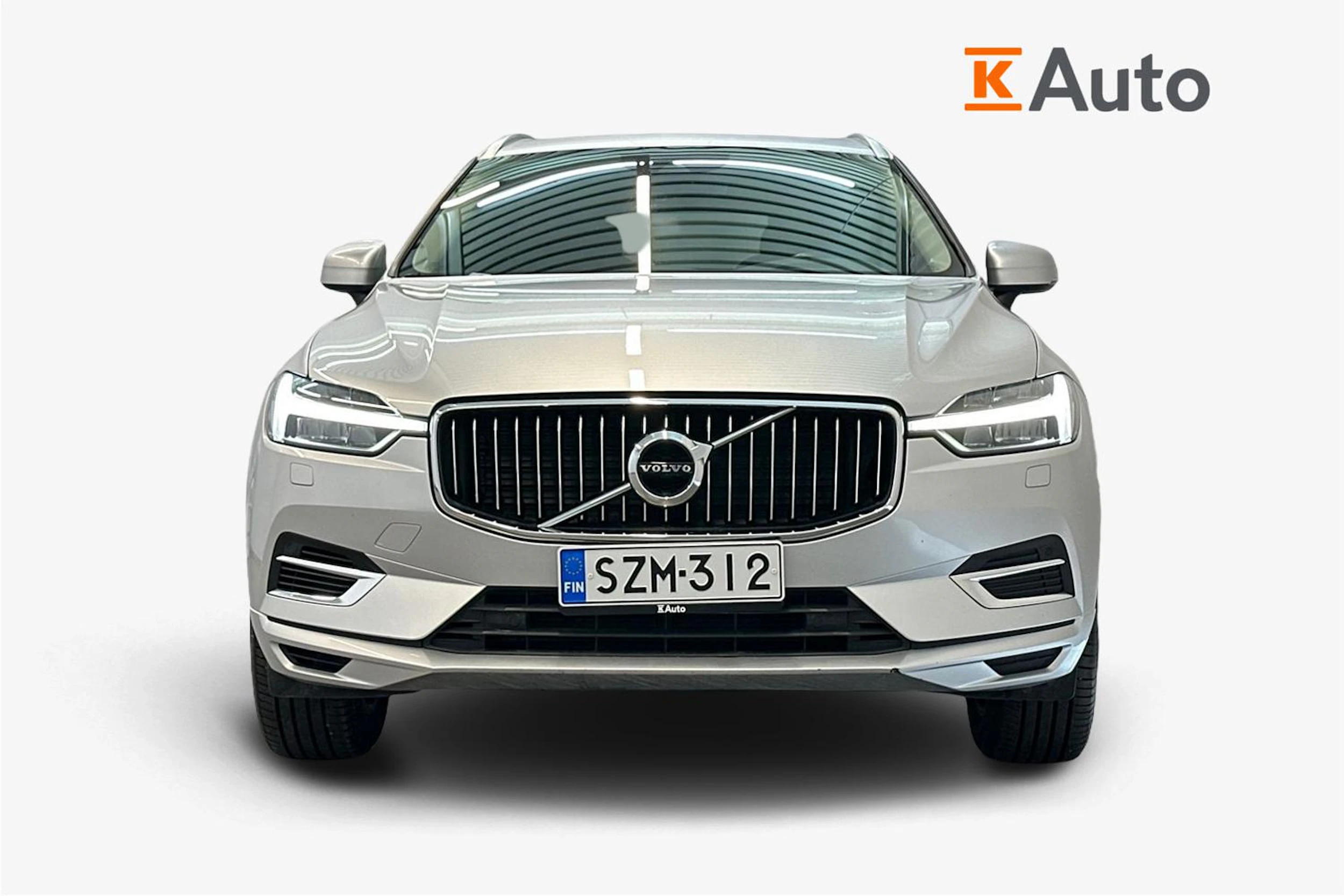 Harmaa Volvo XC60 2019 kuva 4.