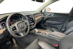 Harmaa Volvo XC60 2019 kuva 6.