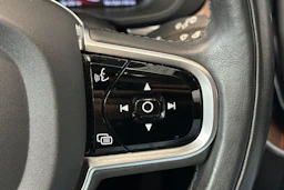 Harmaa Volvo XC60 2019 kuva 21.
