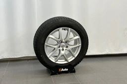 Harmaa Volvo XC60 2019 kuva 34.
