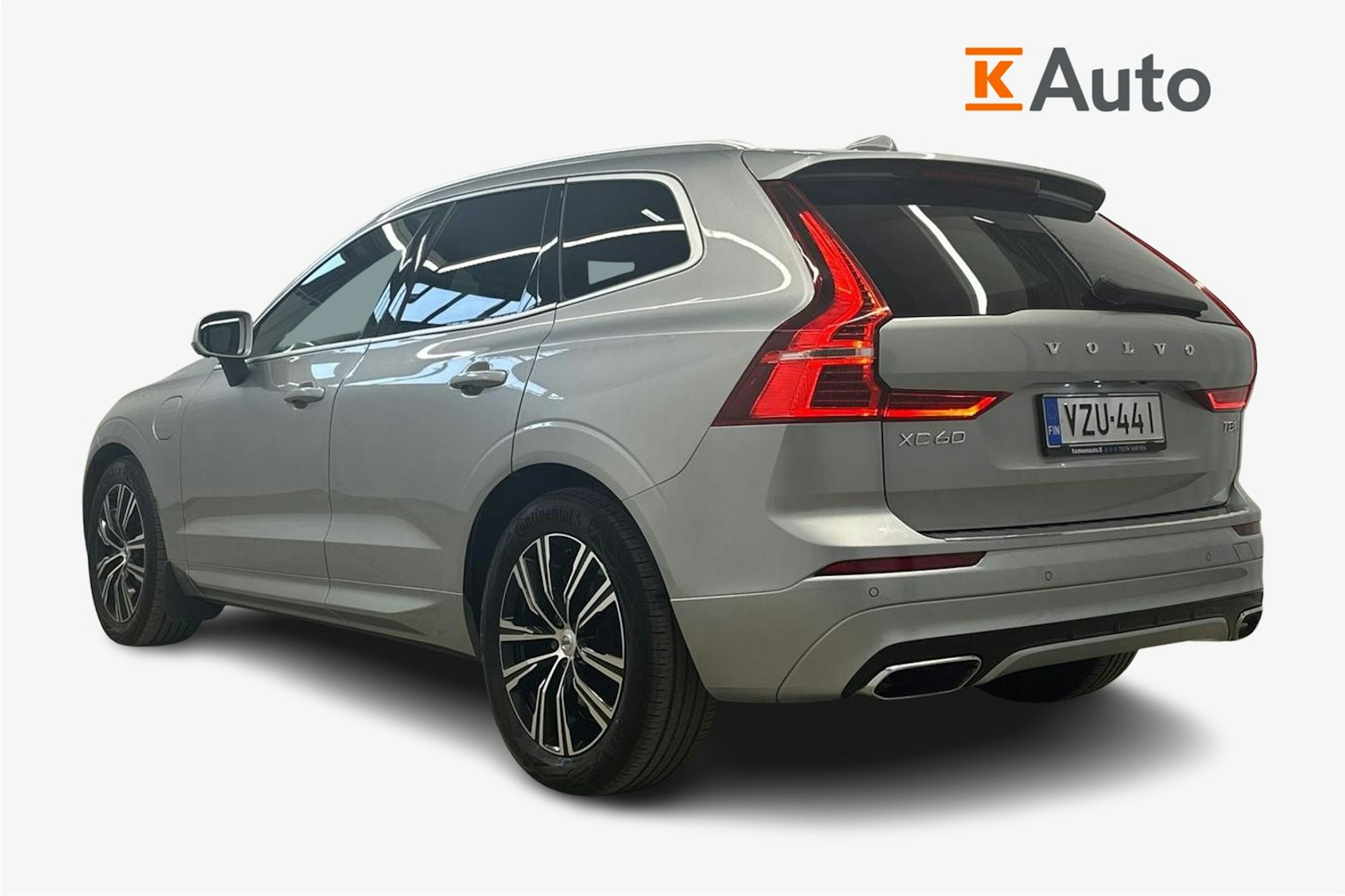 met. harmaa Volvo XC60 2019 kuva 2.