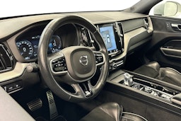 met. harmaa Volvo XC60 2019 kuva 7.