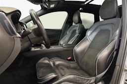 met. harmaa Volvo XC60 2019 kuva 11.