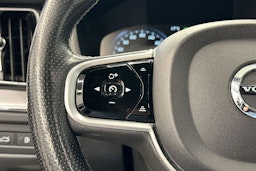 met. harmaa Volvo XC60 2019 kuva 20.