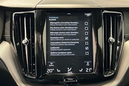 met. harmaa Volvo XC60 2019 kuva 28.