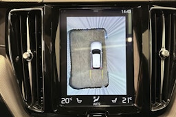 met. harmaa Volvo XC60 2019 kuva 29.