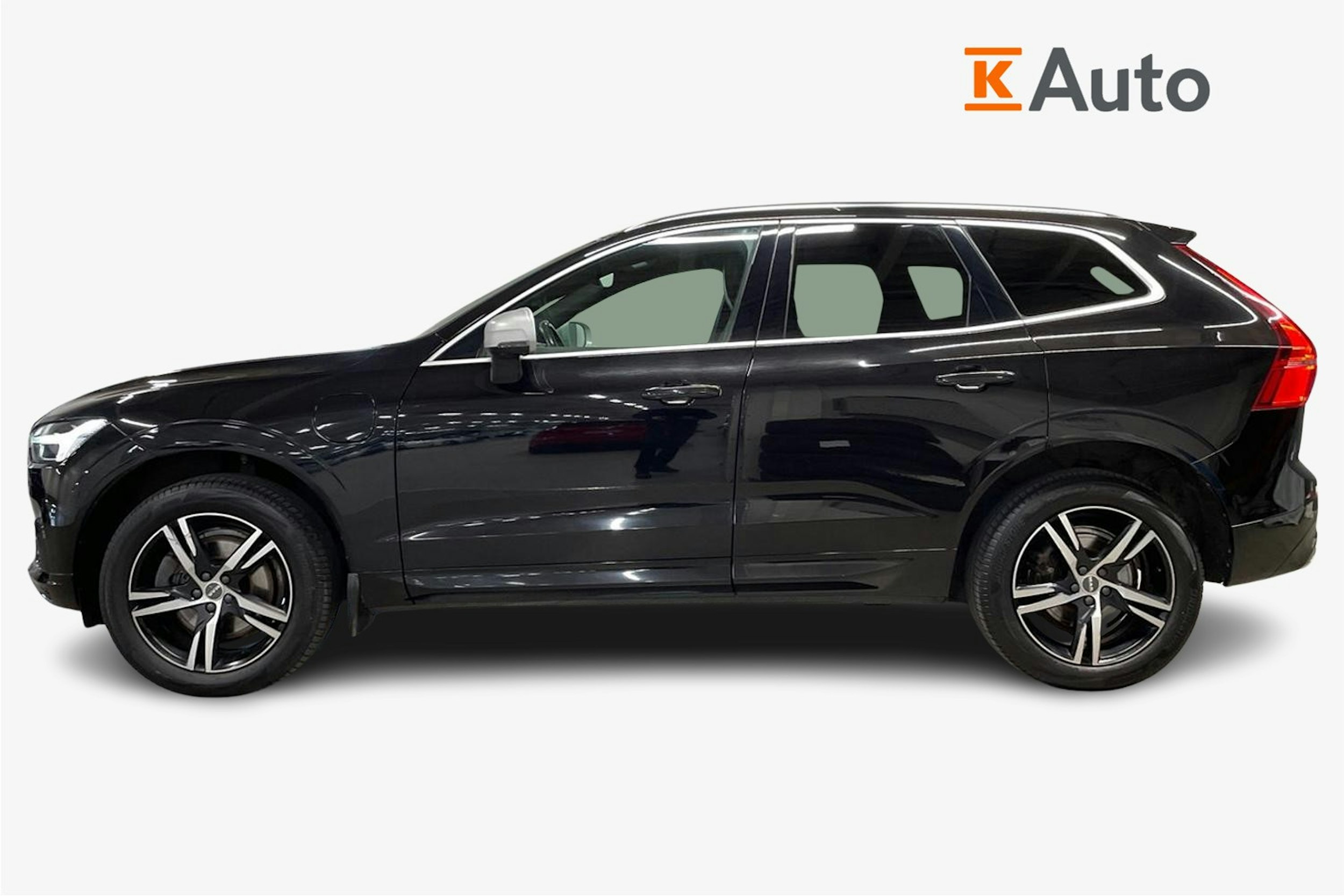 Musta Volvo XC60 2019 kuva 5.