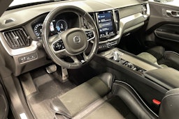 Musta Volvo XC60 2019 kuva 6.