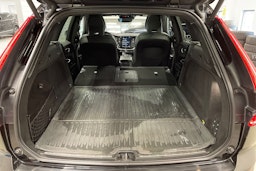 Musta Volvo XC60 2019 kuva 12.