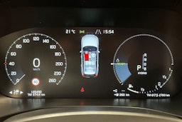 Musta Volvo XC60 2019 kuva 13.