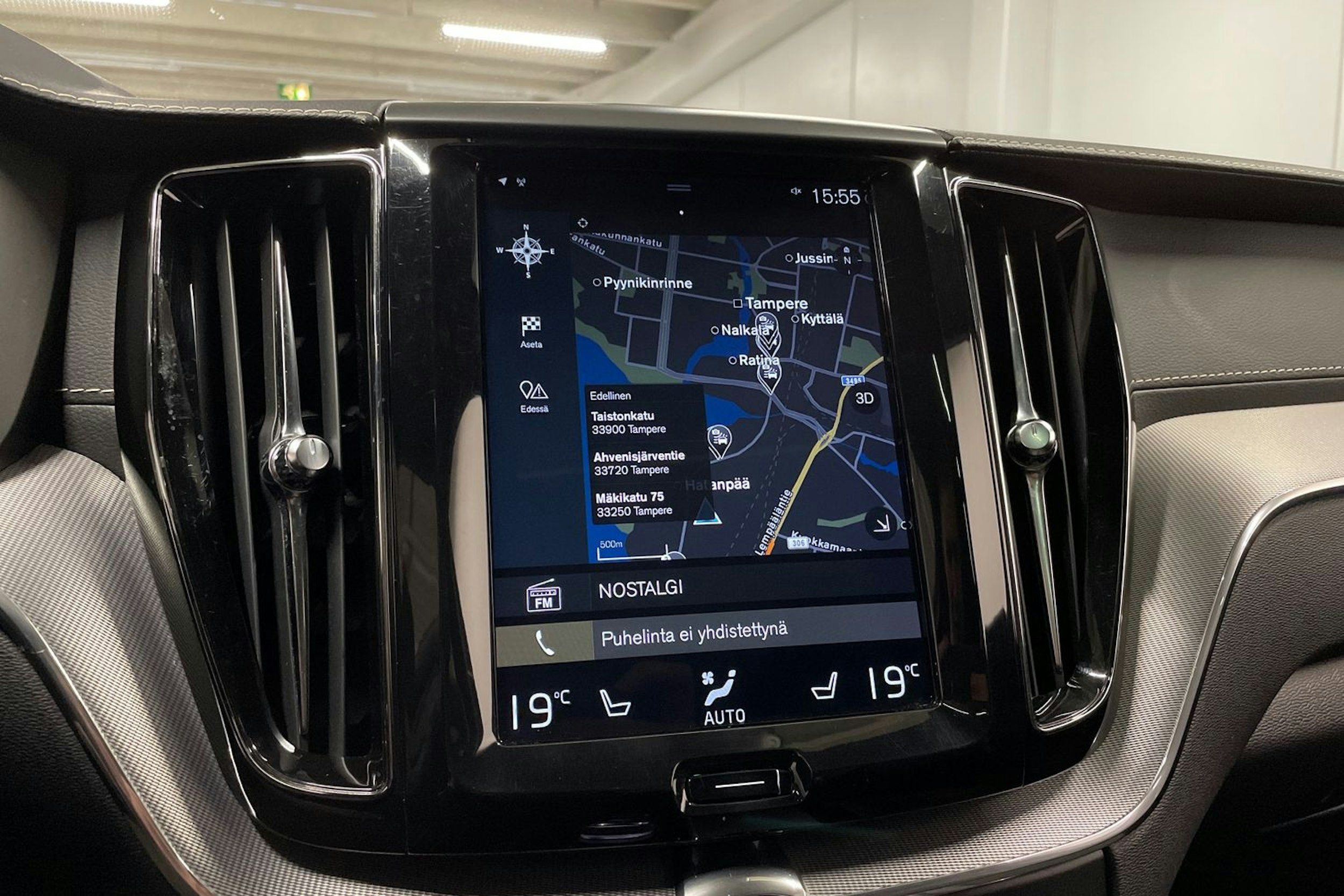 Musta Volvo XC60 2019 kuva 19.