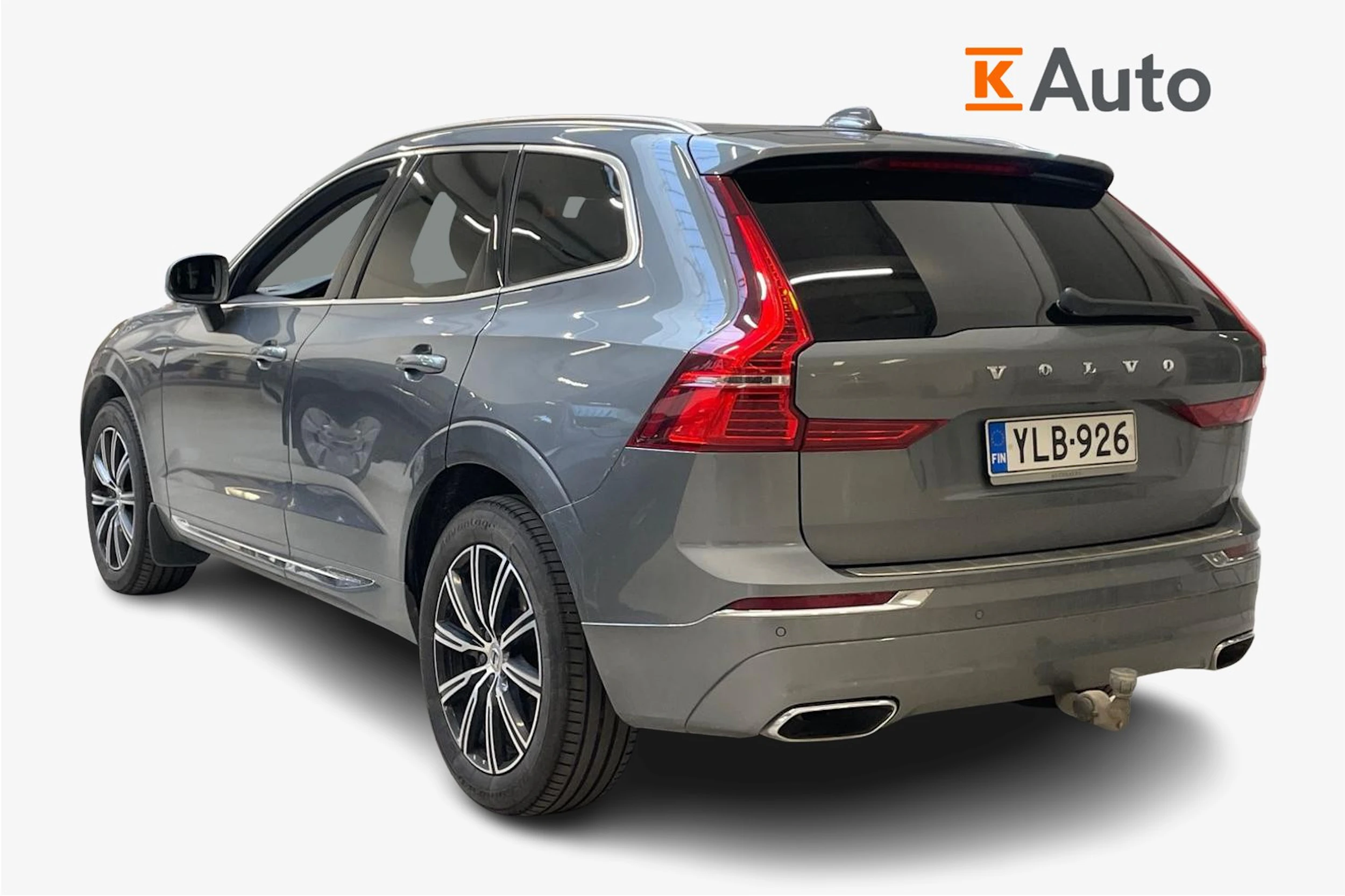 harmaa Volvo XC60 2019 kuva 2.