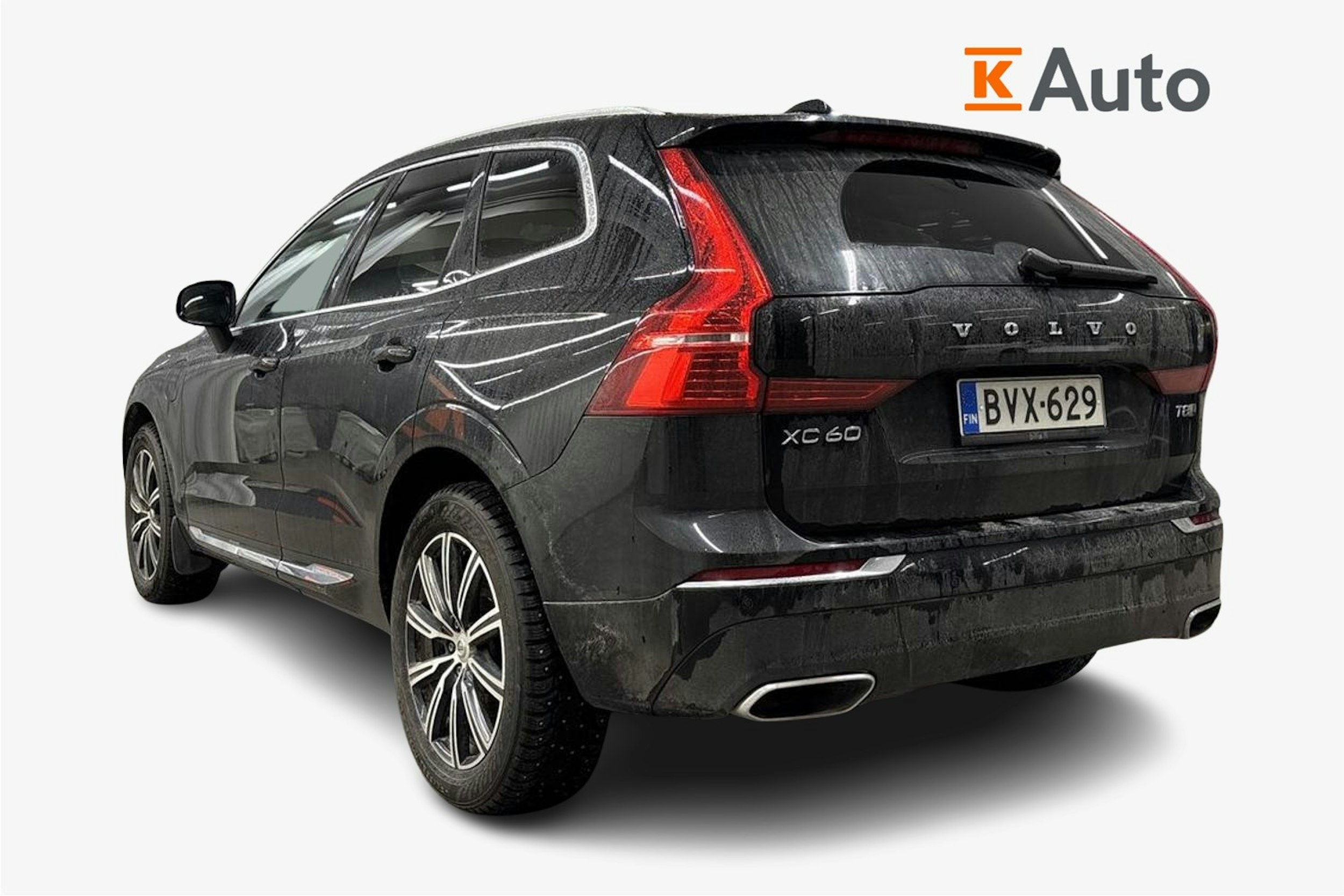 Musta Volvo XC60 2020 kuva 2.