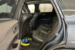 sininen Volvo XC60 2020 kuva 10.