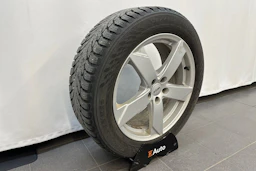 sininen Volvo XC60 2020 kuva 28.